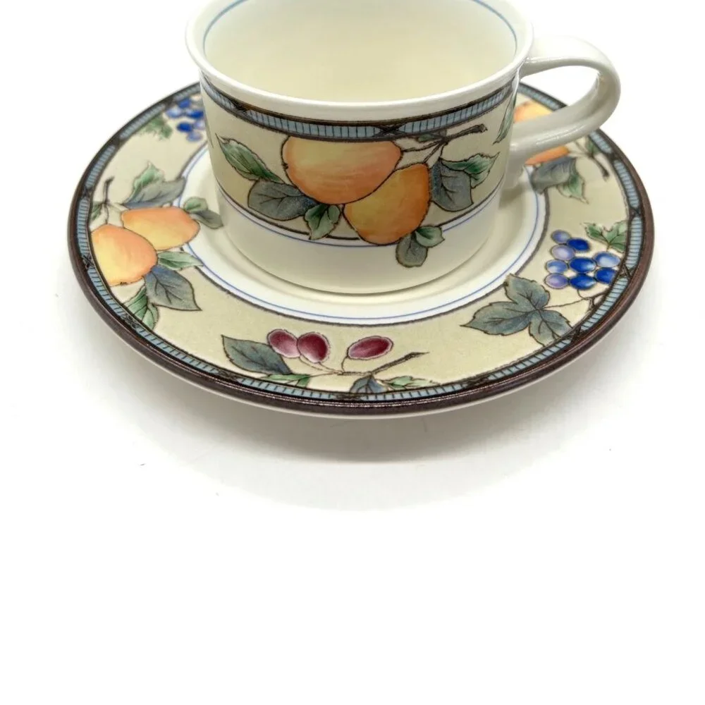 Mikasa Garden Harvest Intaglio CAC29 Cup & Saucer Set Pears Grapes Fruit Vintage